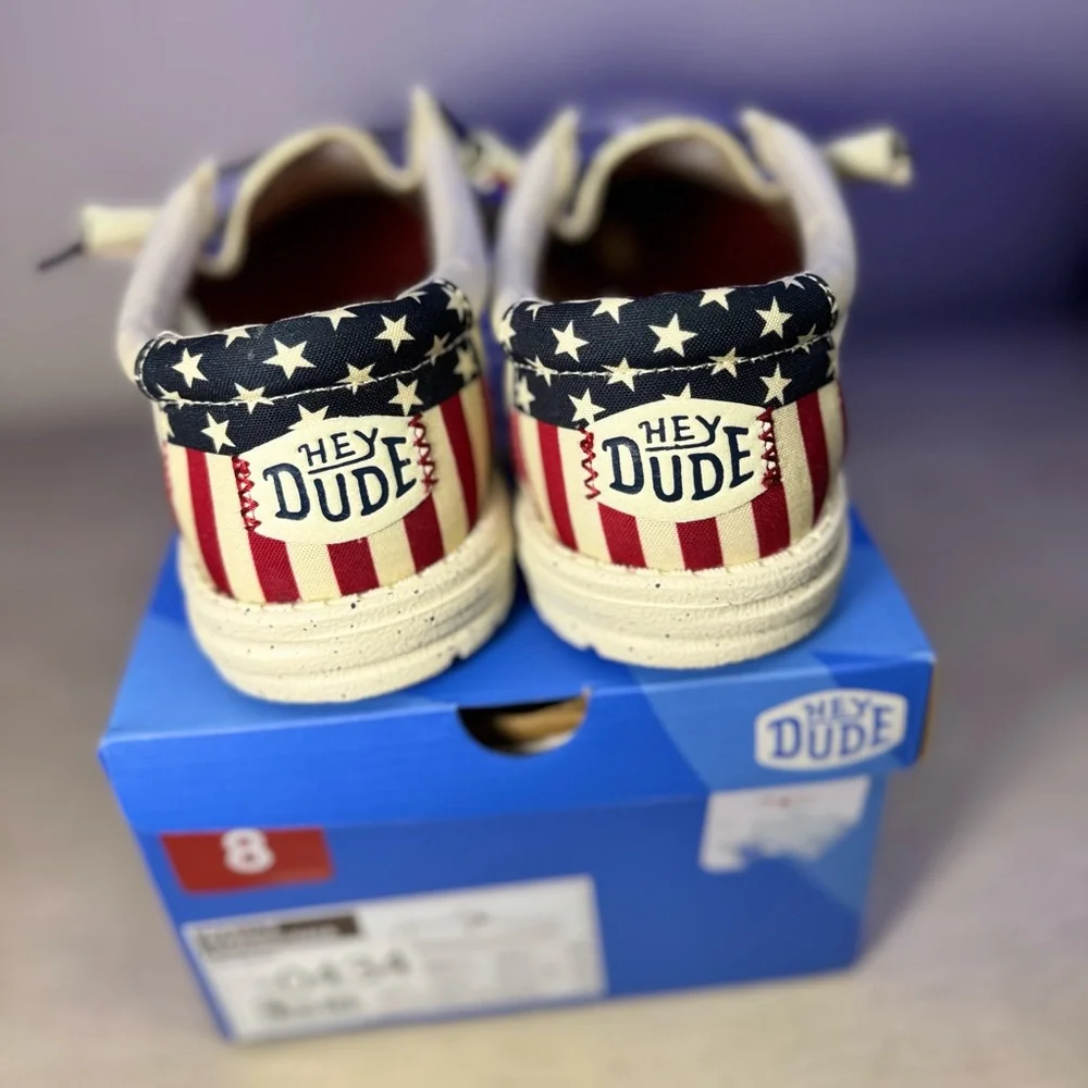 Hey Dude Wally Americana Stars & Stripes – Men’s 8 NWT - Picture 3 of 7